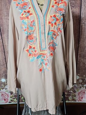 ANTHROPOLOGIE LUNA MOON Beige Embroidered V-Neck Long Sleeve Tunic XL